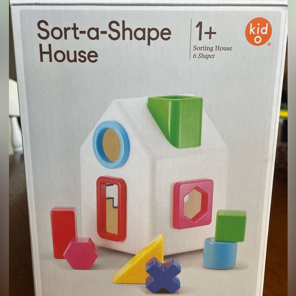 Kid O Sort-a-Shape House - Picture 4 of 12